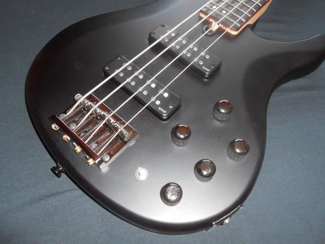 Bajo Yamaha TRBX 504 de segunda mano · Foto 5 de 10 · Barcelona · 340 €