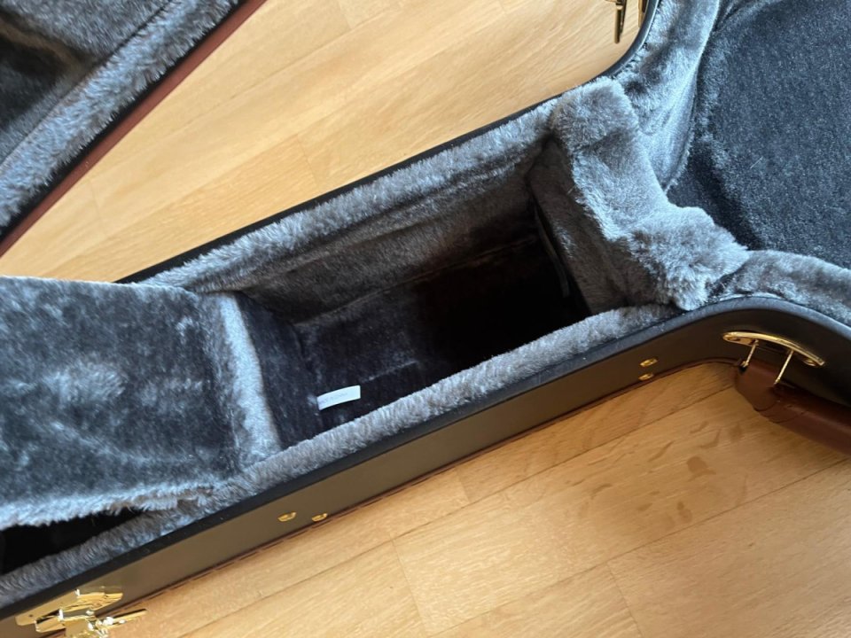 Funda rígida Epiphone para acústica