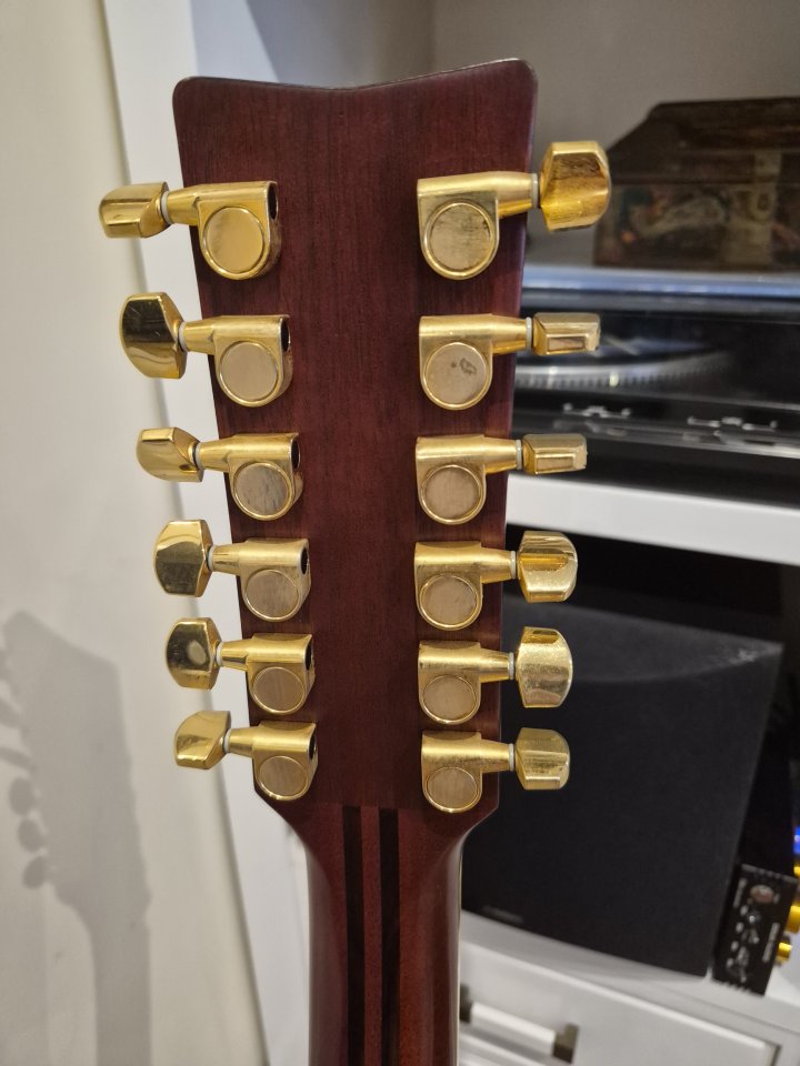 Yamaha LL16-12 ARE – 12 cuerdas – funda original + cejilla G7th de segunda mano · Foto 5 de 10 · Bizkaia · 850 €