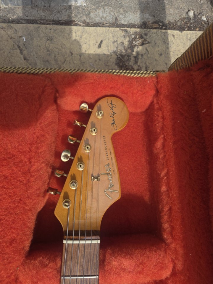 Fender SRV Stratocaster artist model 1997 de segunda mano · Foto 6 de 10 · Alicante · 1800 €