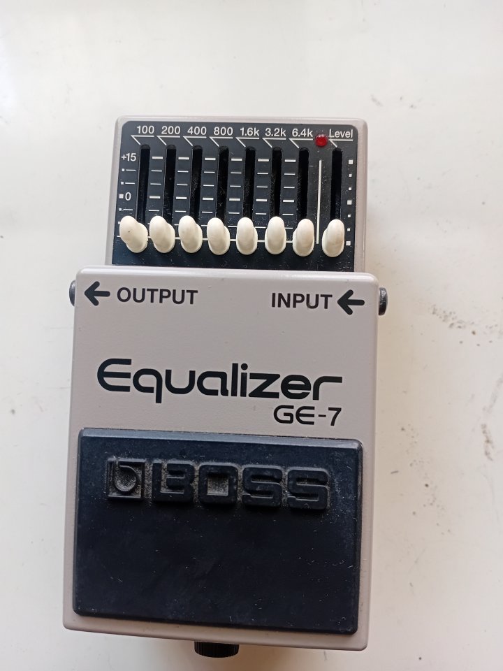 Boss ecualizador GE7