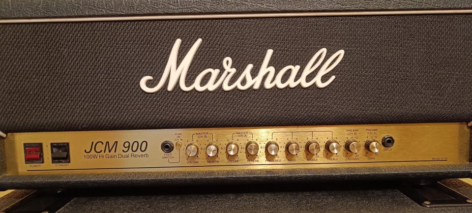 Marshall JCM900 4100 + 1960A 1991 de segunda mano · Foto 2 de 8 · Asturias · 1150 €