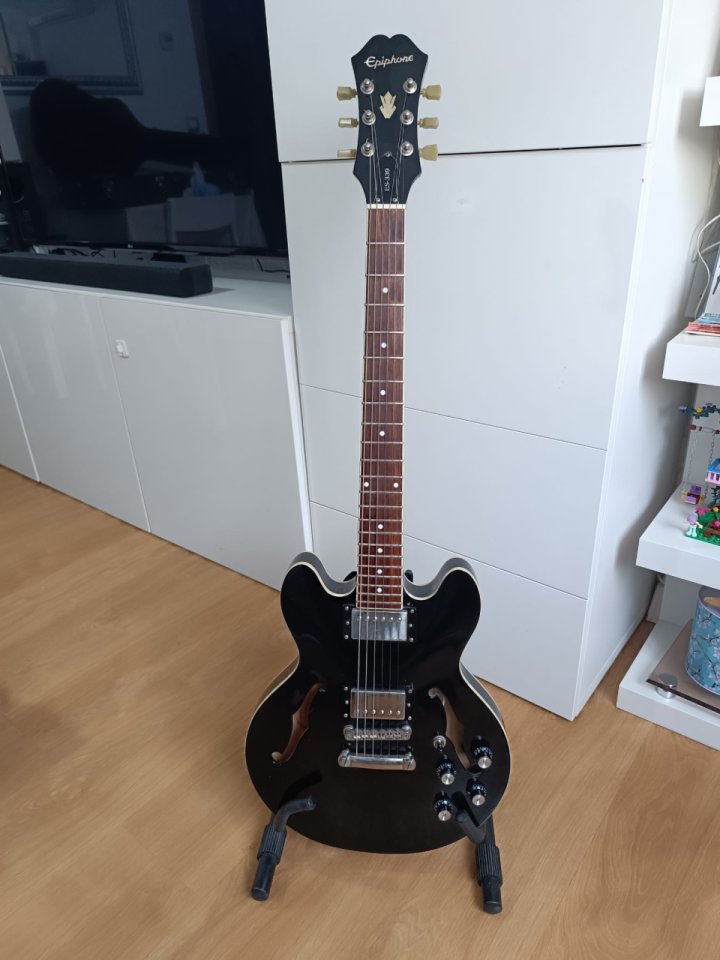 Epiphone ES-339 negra