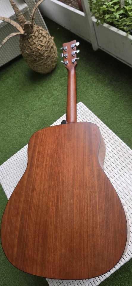 Guitarra Acústica Yamaha