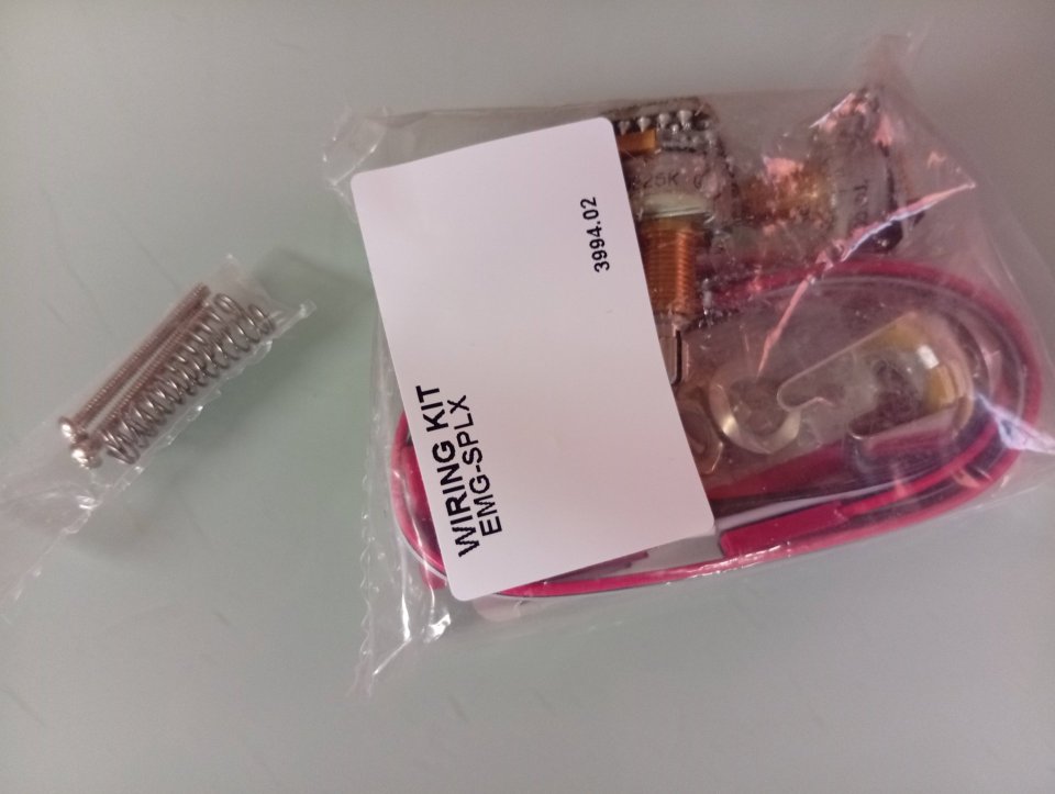 Pastilla EMG 81 x y EMG 60 de segunda mano · Foto 3 de 5 · Bizkaia