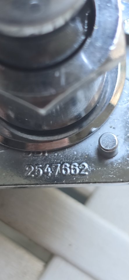 Clavijero bajo Fender de segunda mano · Foto 7 de 8 · Madrid · 40 €