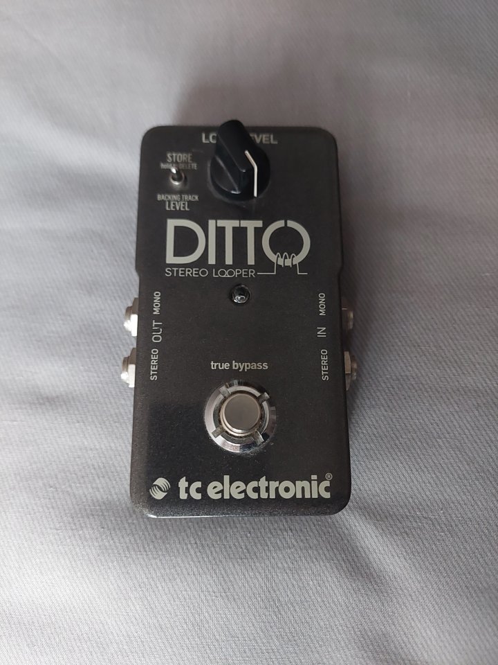 Ditto looper stereo como nuevo de segunda mano · Foto 1 de 3 · Araba · 45 €