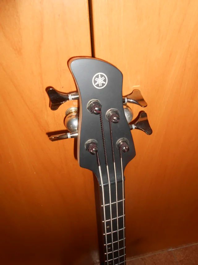 Bajo Yamaha TRBX 504 de segunda mano · Foto 9 de 10 · Barcelona · 340 €