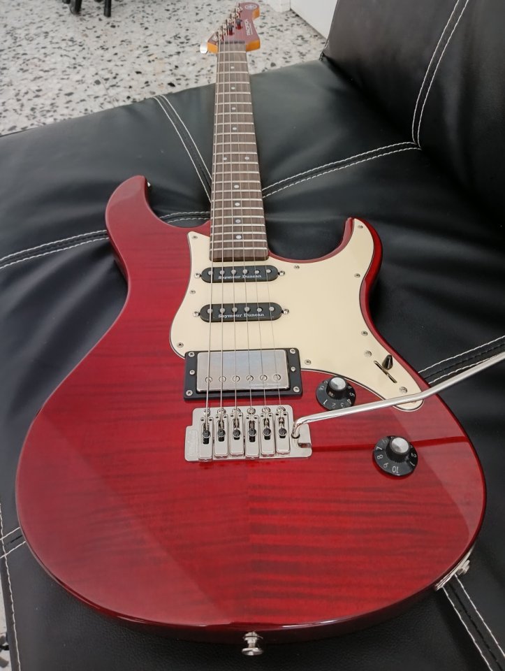 Yamaha Pacífica 612