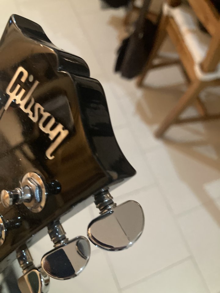 Gibson SG Standar Black de segunda mano · Foto 6 de 10 · Madrid · 970 €