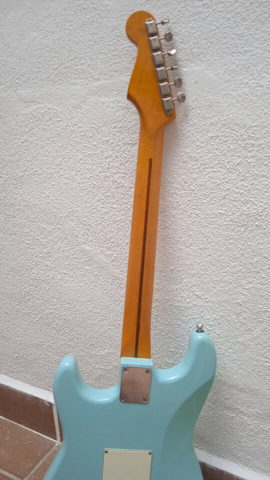 1981 Tokai Stratocaster ST-80 logo Spaguetti made in Japan