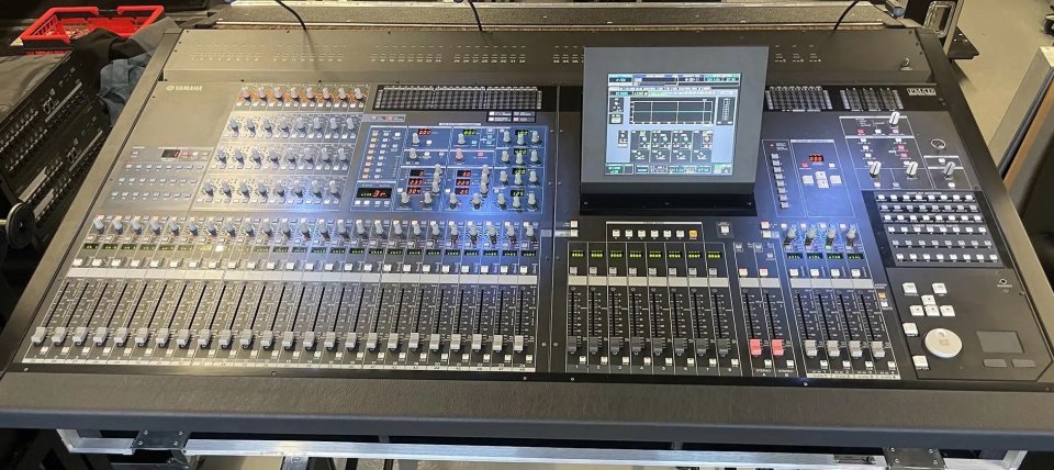 Yamaha PM5RH de segunda mano · Foto 1 de 2 · Ávila · 2500 €