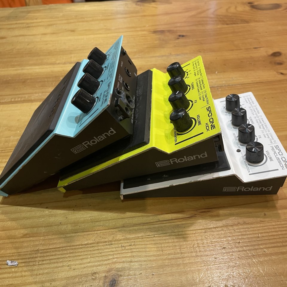Set 3 Pads Roland SPD:: ONE de segunda mano · Foto 3 de 5 · Navarra · 360 €