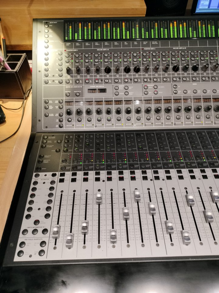 Mesa de mezclas / contolador Digidesign Control 24