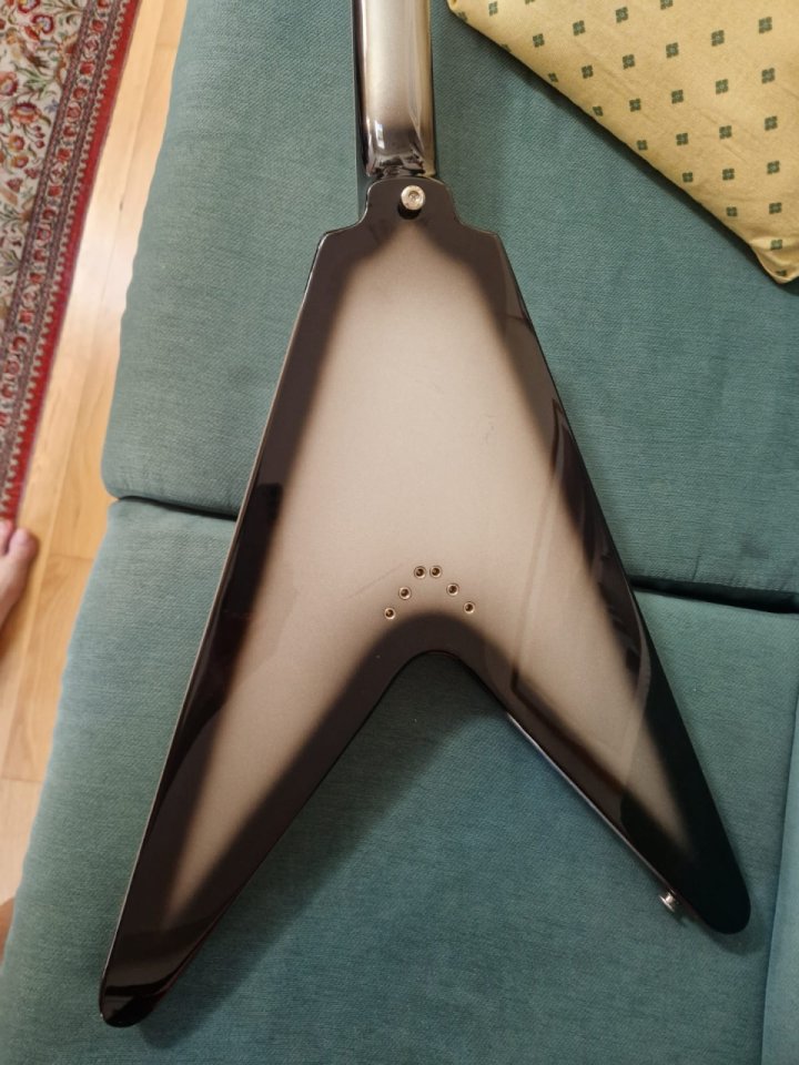 Epiphone Brent Brent Hinds Flying V (Modificaciones alta gama) de segunda mano · Foto 7 de 8 · Madrid · 1200 €