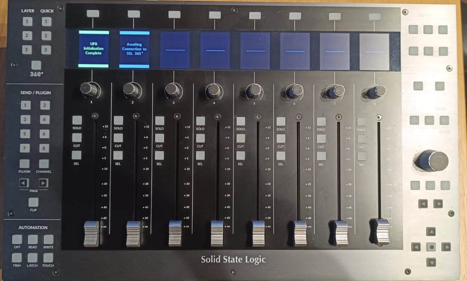 Vendo controlador Solid State Logic SSL UF8