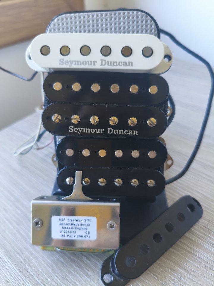 Set HSH Seymour Duncan + Selector Free-Way 10 Posiciones (4 Conductores) de segunda mano · Foto 1 de 9 · Pontevedra · 250 €