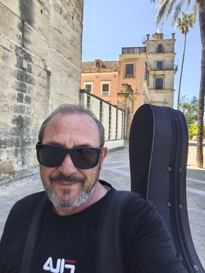 Clases de guitarra flamenca de segunda mano · Cádiz