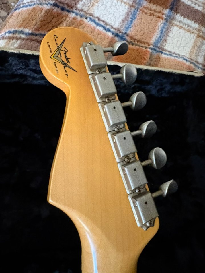 OFERTA! Fender Stratocaster Custom Shop Journeyman sunburst de segunda mano · Foto 5 de 10 · Alicante · 2500 €