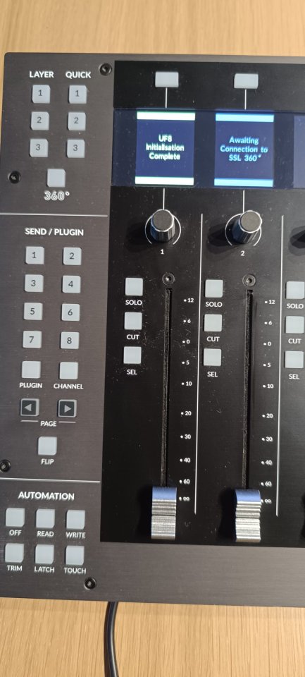 Vendo controlador Solid State Logic SSL UF8