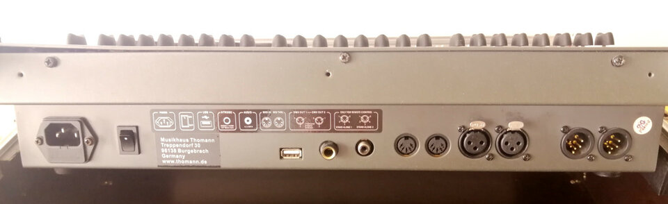 MESA ILUMINACION Stairville DMX Invader MK2 Tour Bundle