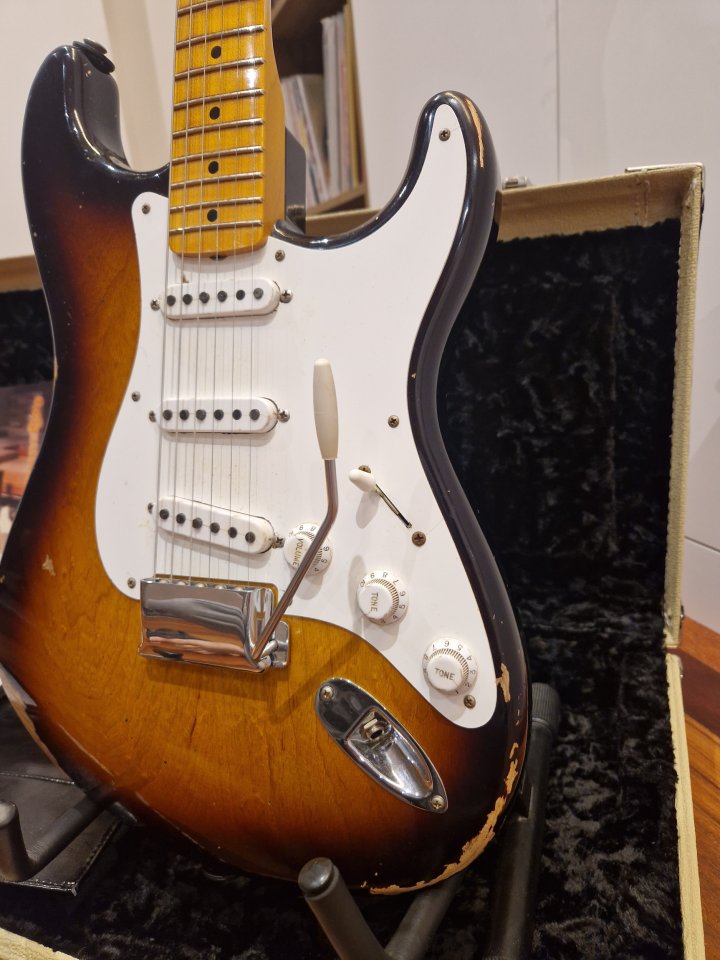Fender Custom Shop 1955 Stratocaster heavy relic 2TS (2023) de segunda mano · Foto 2 de 10 · Pontevedra · 3499 €