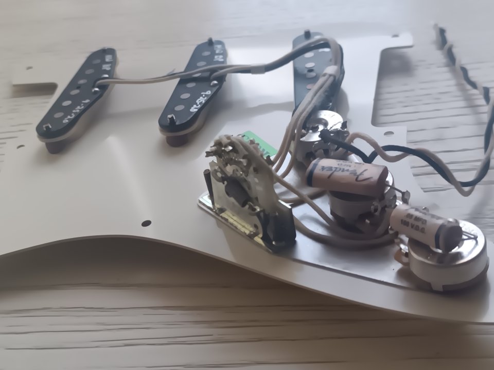 Pickguard Fender Stratocaster 50' CS completo bobinado a mano