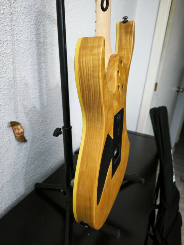 Guitarra Ibanez de segunda mano · Foto 7 de 10 · Madrid · 430 €