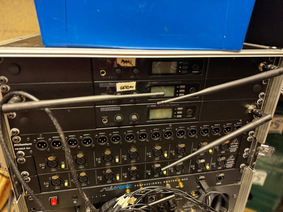 Sistemas de monitorización In-Ear LD Systems MEI 1000 G2. de segunda mano · Foto 2 de 2 · Burgos · 750 €