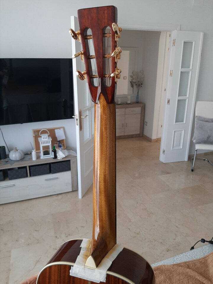 Busco guitarras para RESTAURAR/REPARAR