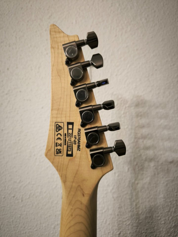 Guitarra Ibanez de segunda mano · Foto 8 de 10 · Madrid · 430 €