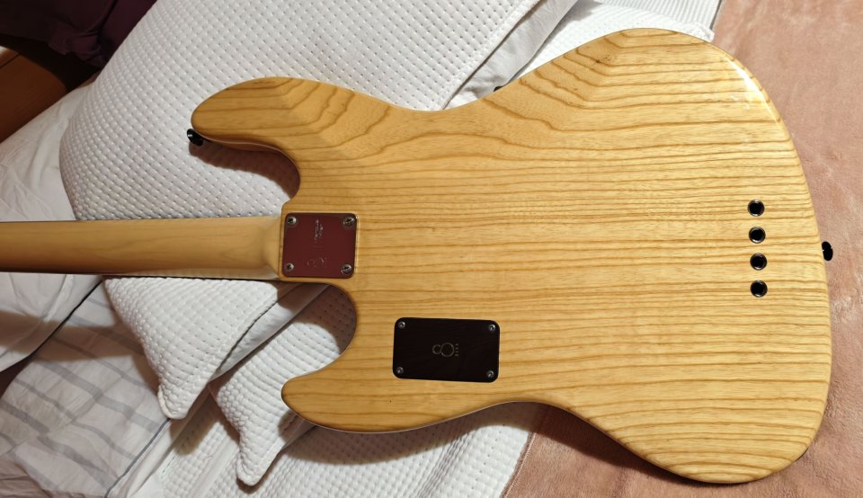 Sire Marcus Miller V7 Vintage Swamp Ash NAT Fretless de segunda mano · Foto 2 de 10 · Lugo · 750 €