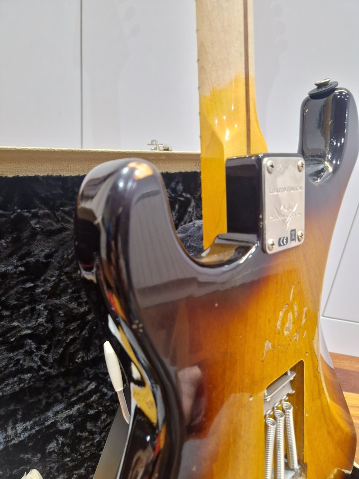 Fender Custom Shop 1955 Stratocaster heavy relic 2TS (2023) de segunda mano · Foto 6 de 10 · Pontevedra · 3499 €