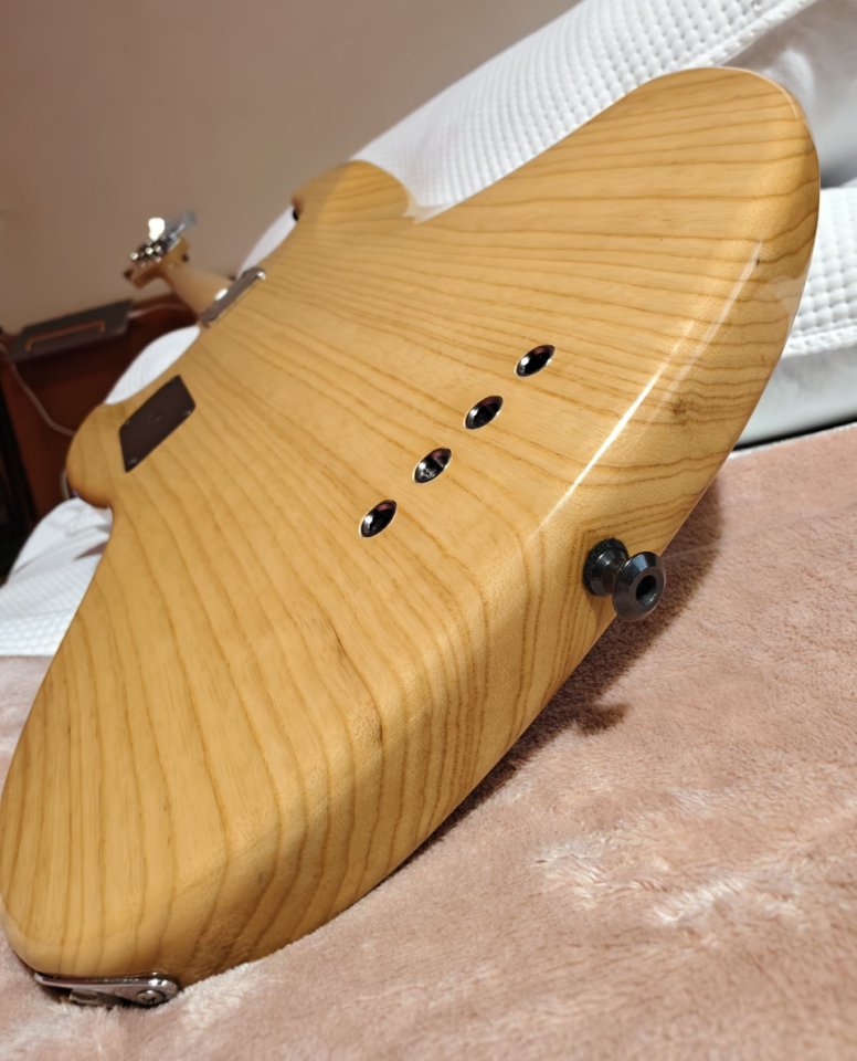 Sire Marcus Miller V7 Vintage Swamp Ash NAT Fretless de segunda mano · Foto 5 de 10 · Lugo · 750 €