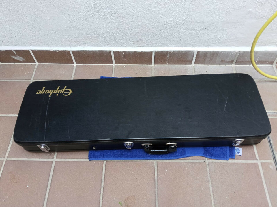 Estuche original bajo Epiphone Viola