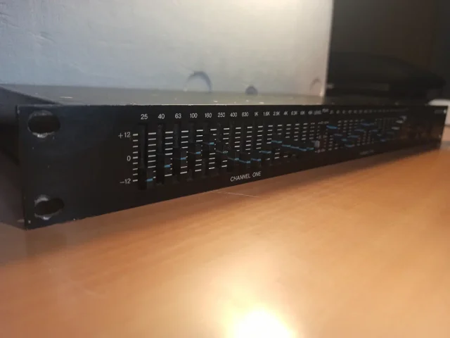 Ecualizador JBSystems EQ 215 de segunda mano · Foto 3 de 4 · Murcia · 43 €