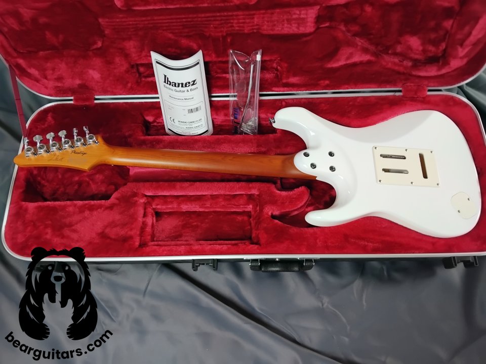 Ibanez LM1 Luca Mantovanelli Signature – Luna White de segunda mano · Foto 4 de 4 · Madrid · 1799 €
