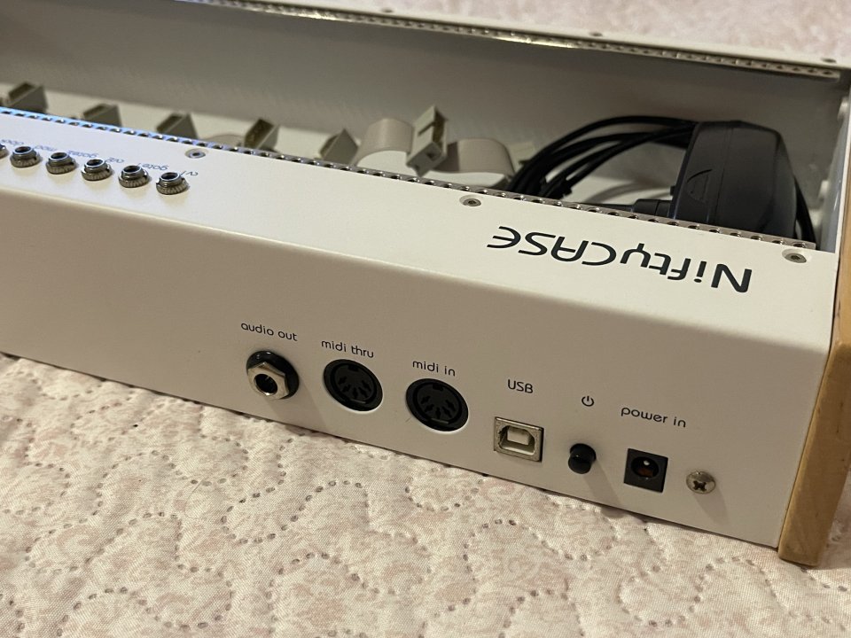 NiftyCASE Cre8Audio - Caja Eurorack de segunda mano · Foto 3 de 5 · Cádiz · 150 €