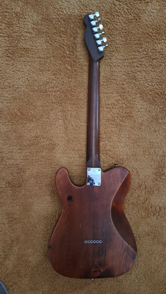 Fender Limited Edition Reclaimed Eastern Pine Telecaster 2014 de segunda mano · Foto 6 de 10 · Zaragoza · 2000 €