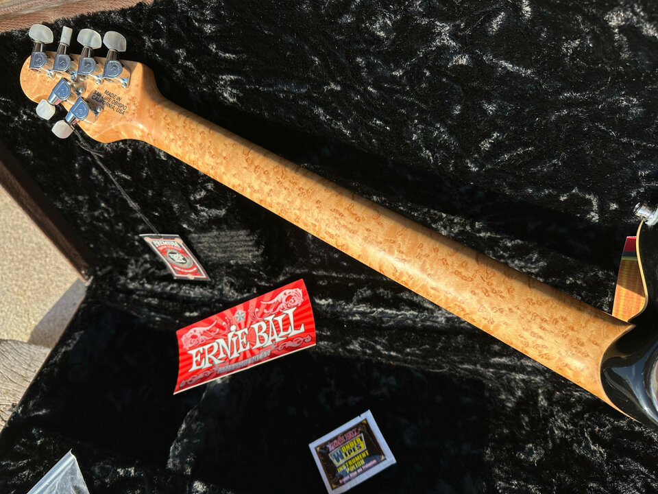 Rebajas ENERO: Ernie Ball Music Man BFR AXIS 2012 - CHARCOAL BURST