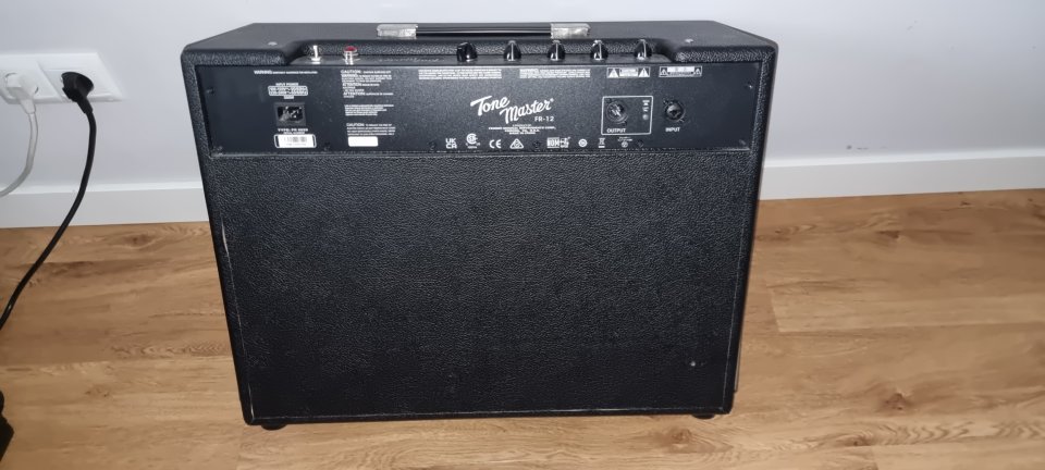 Fender Tone Master FRFR (El + barato)
