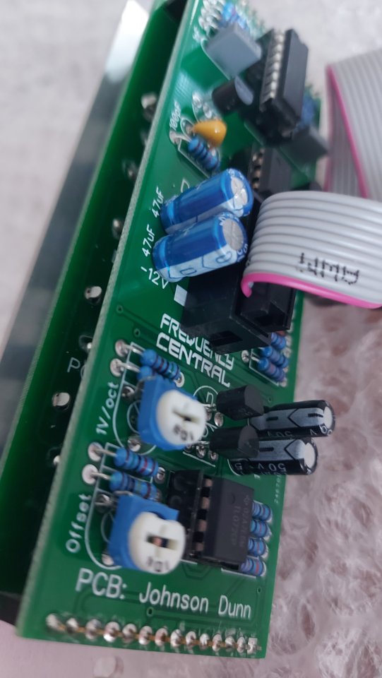 Frecuency Central WHITEFACE