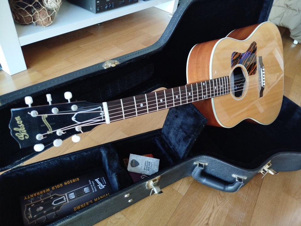 Gibson J-35 año 2017