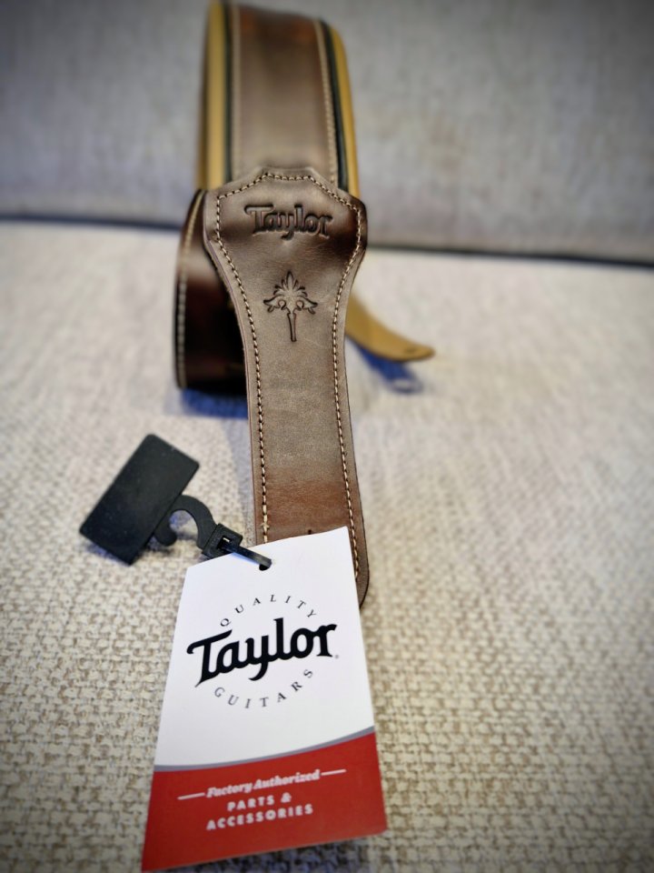Correa Guitarra Taylor Ascension Cordovan 3" de segunda mano · Foto 4 de 6 · Barcelona · 98 €