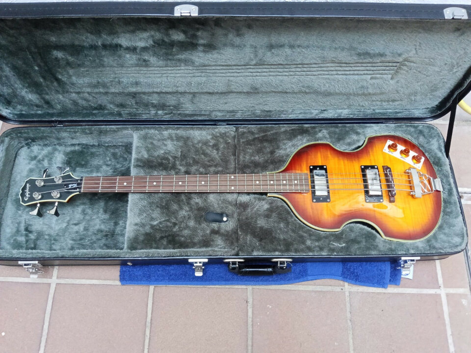 Estuche original bajo Epiphone Viola