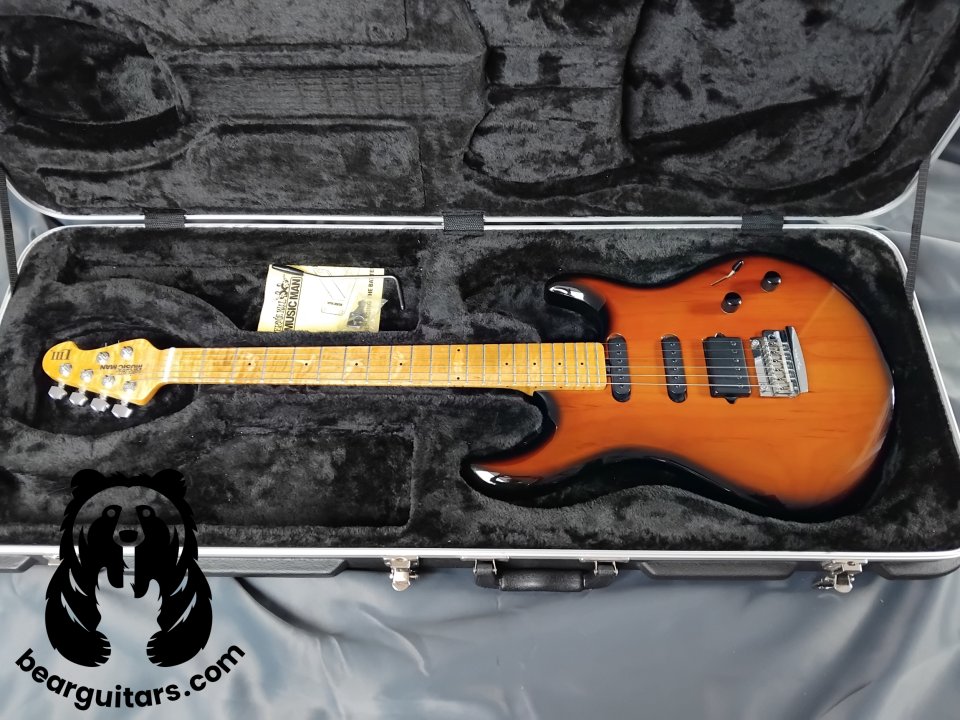 Music Man Luke III HSS LTD – Violin Burst – PDN de segunda mano · Foto 1 de 8 · Madrid · 2399 €