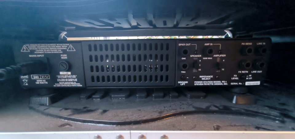 ¡MEGAOFERTA! Fryette Power Station + flightcase Gator + envío