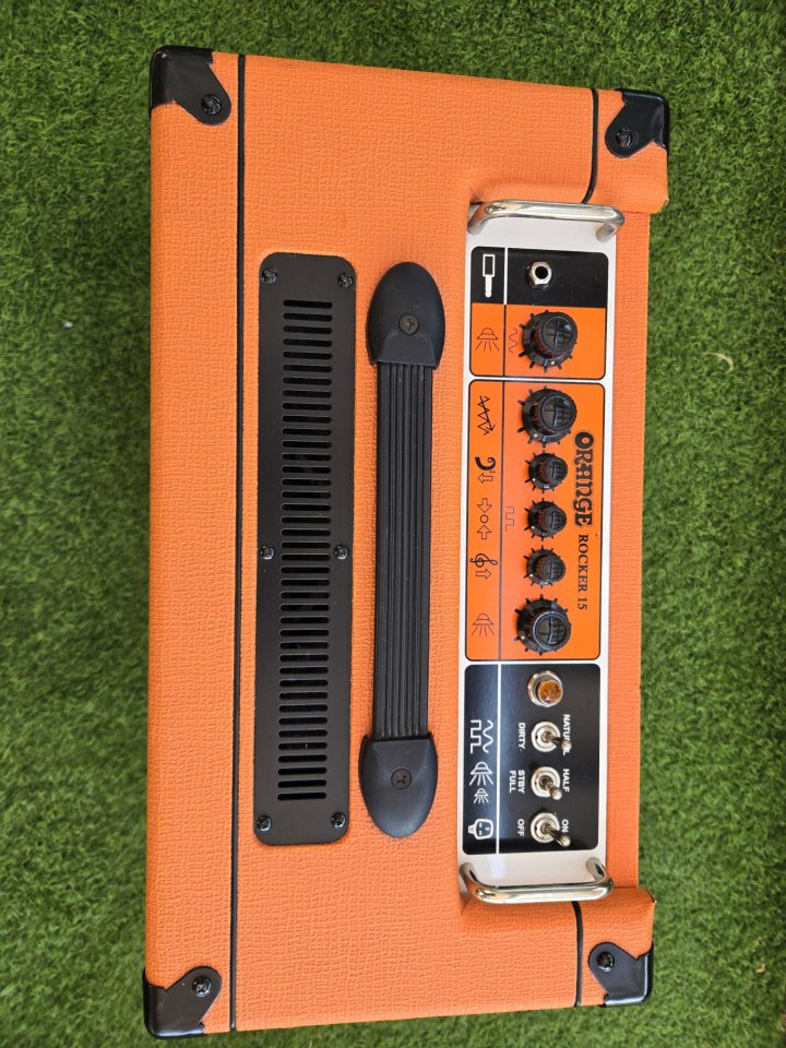 ORANGE ROCKER 15 Combo de segunda mano · Foto 2 de 7 · Madrid · 400 €