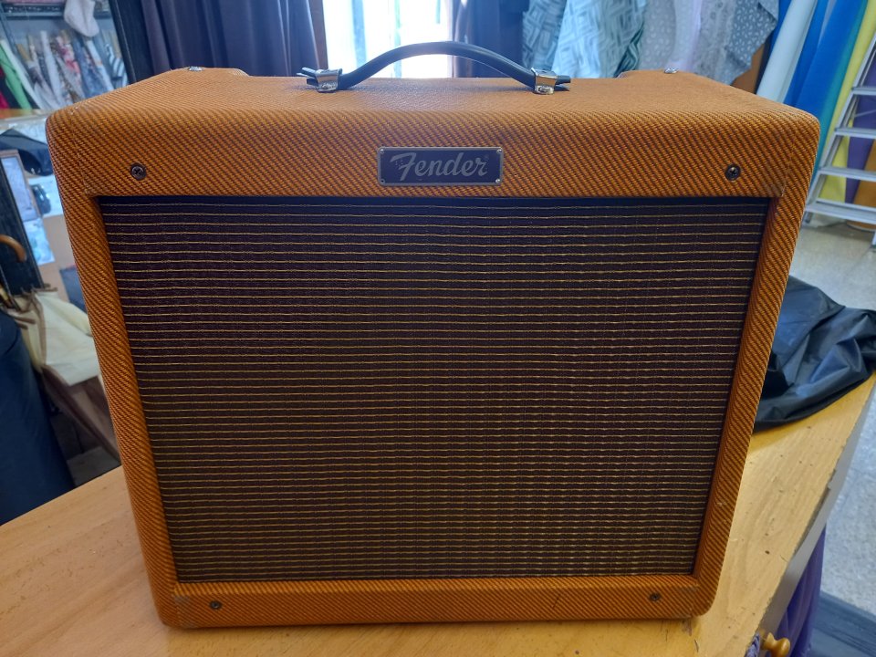 Fender blues juni9r ltd