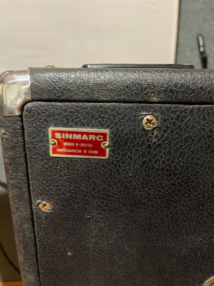 Pantalla Sinmarc Bajo 4x12 de segunda mano · Foto 3 de 4 · Alicante · 350 €